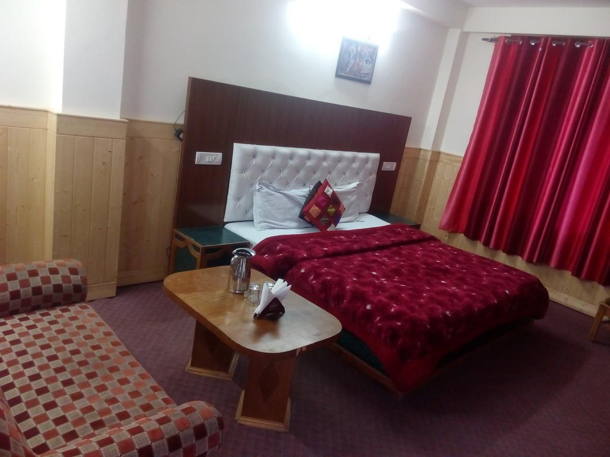 Gautam Hotel & Cottage Маналі Екстер'єр фото